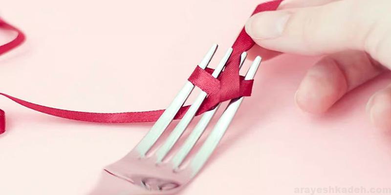 راهنمای آموزش پاپیون با روبان ساتن آموزش پاپیون با روبان ساتن با چنگال